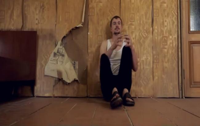 В России запустили странное реалити-шоу про одинокого мужчину "СерегаТВ"