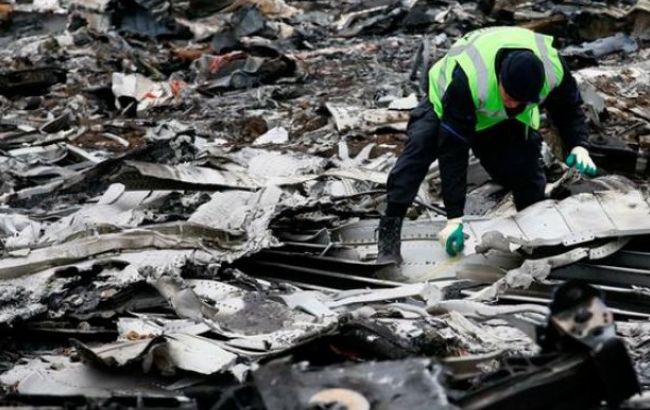 Пошукова група припиняє працювати на місці катастрофи Boeing 2 травня