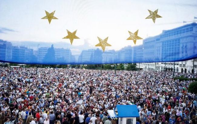 Греция может сократить соцвыплаты из-за дефицита госбюджета