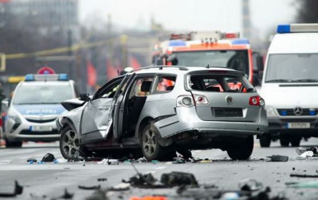 Взрыв автомобиля в Берлине: полиция отрицает версию о теракте