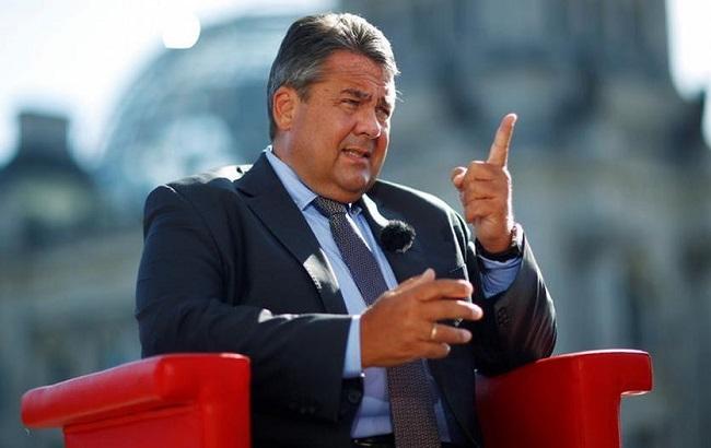 Вице-канцлер Германии раскритиковал политику Меркель относительно мигрантов