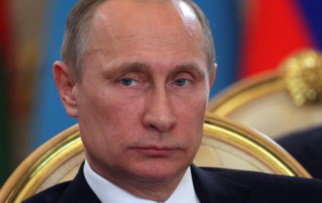 Россия будет наращивать торговлю оружием, - Путин
