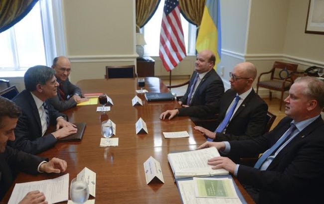 Реформи ДФС і митниці &ndash; одні з головних у дорожній карті між Україною і США, - Яценюк