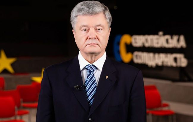 Больше демократии в России будет означать конец режима Путина, - Порошенко