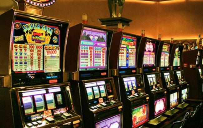 МВС в найближчі дні зупинить функціонування всіх гральних закладів України, - Аваков