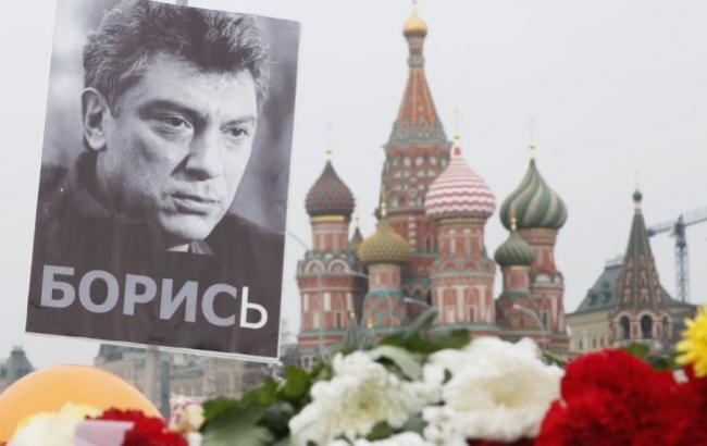 "І все ж, навіть йдучи на дно, вони продовжують співати": пам'ять Бориса Нємцова вшанували концертом