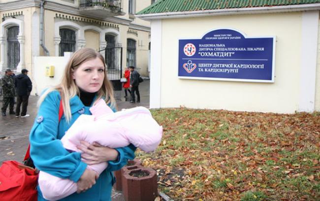 У Києві продовжують відновлювати опалення лікарні "Охматдит"
