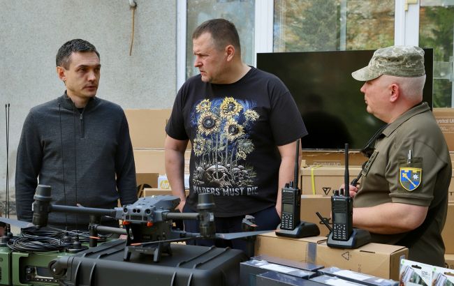 Дніпро щотижня надає оборонцям допомогу на мільйони гривень, - Філатов 