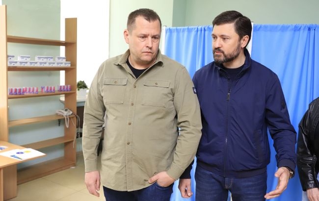 В Днепре открыли первый центр поддержки для мариупольцев