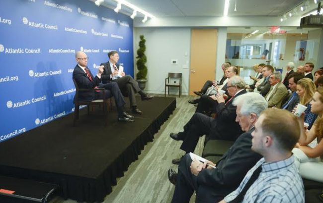 Яценюк ожидает, что в десятилетней перспективе Украина будет энергонезависимой