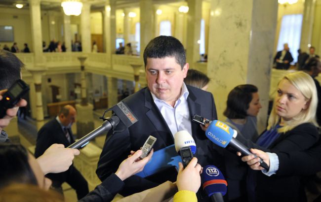 "Народний фронт" вимагає не розділяти питання деокупації Криму і Донбасу