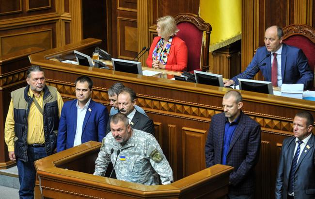 У "Народному фронті" закликали "Самопоміч" дати оцінку заяві Сироїд щодо ЗСУ на Донбасі
