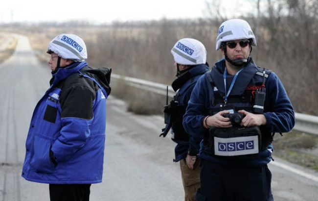 Наблюдатели ОБСЕ попали под обстрел в районе Ясиноватой