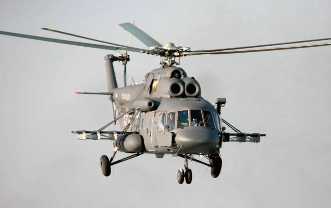 Прикордонники зафіксували 5 гелікоптерів РФ на адмінмежі з Кримом