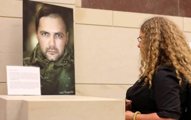 "Портрет солдата": в Киеве открылась фотовыставка об украинских воинах