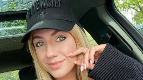 Сама чарівність: Леся Нікітюк блиснула стрункими ніжками в мікро-шортах