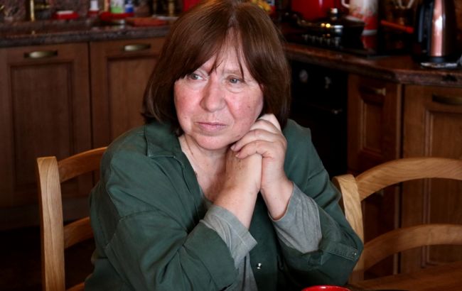 Алексієвич закликала ООН направити спостерігачів до Білорусі