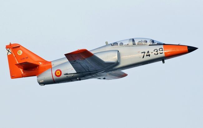 В Іспанії розбився військовий літак, дві людини загинули