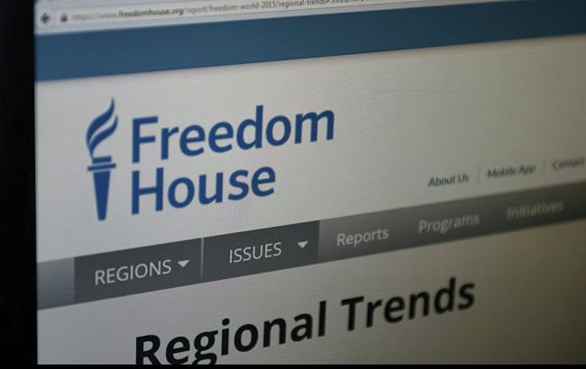Украина поднялась на одну позицию в рейтинге свободы прессы Freedom House