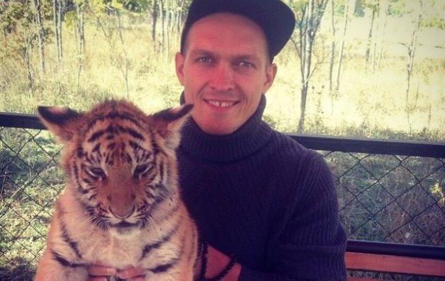 Усик растрогал подписчиков снимком с тигренком