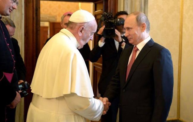 Путін на годину спізнився до Папи Римського