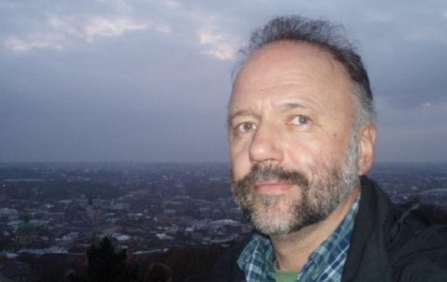 Писатель о властях РФ: "Они думают мертвыми мыслями Сталина"