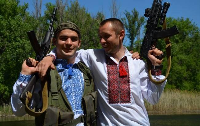 "Сильный оберег": украинские военные поздравили соотечественников с Днем вышиванки