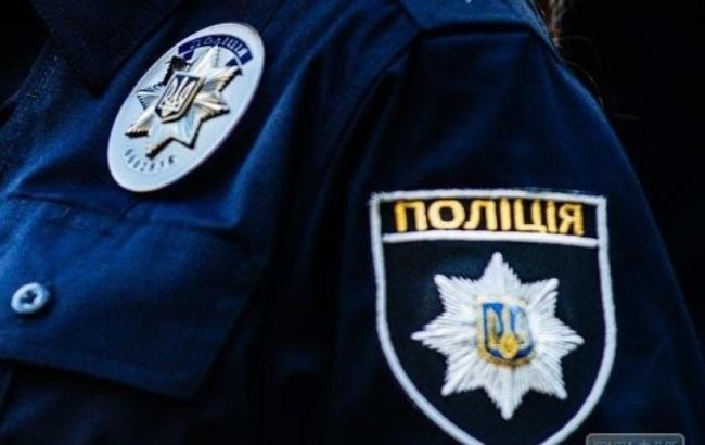 В Черкассах спасли двух детей из закрытой квартиры