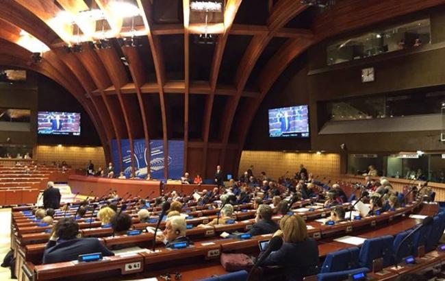 ПАРЄ продовжила позбавлення російської делегації права голосу
