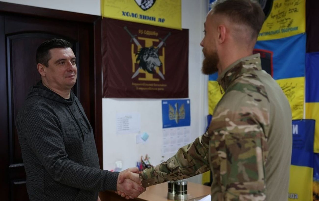 Від амуніції до реабілітації. В "Інтерпайпі" Пінчука розповіли про підтримку працівників у війську