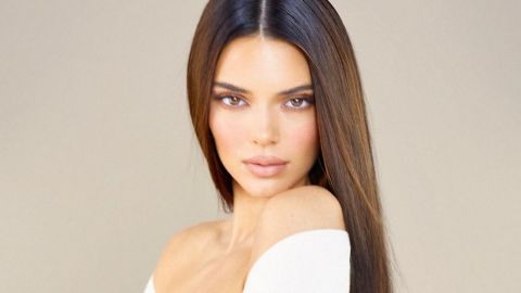 Вона досконала: Кендалл Дженнер в велосипедках і топі захопила спортивною фігурою