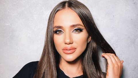 Не впізнати: переможниця Холостяк-10 показала, як виглядала до пластики губ