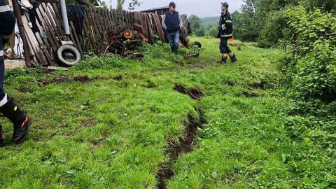 В Україні попередили про можливий зсув ґрунту в Карпатах