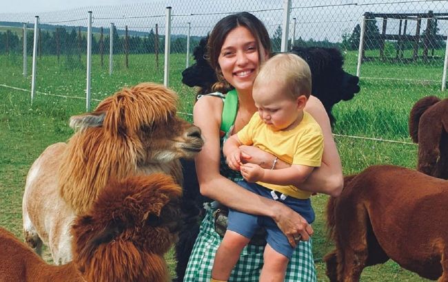 Мрійливий хлопчик: Регіна Тодоренко розчулила ніжним фото з сином