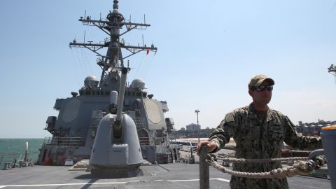 Опасные игры. Зачем Россия перекрыла Керченский пролив и чем может ответить Украина