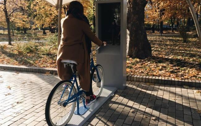 В парке Шевченко установили велосипеды с динамо-машиной