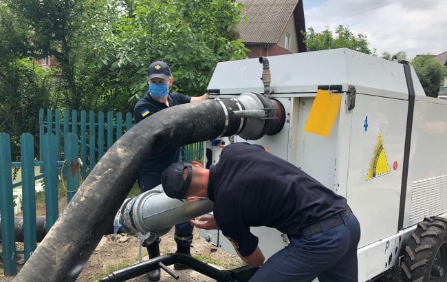 У західних областях через паводки залишаються зруйнованими 95 мостів