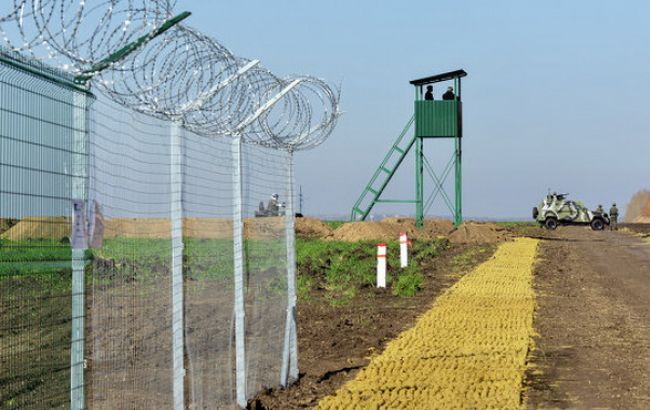 Украина оборудовала 230 км противотанковых рвов на границе с Россией