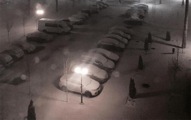 У Києві в березні знову випав сніг