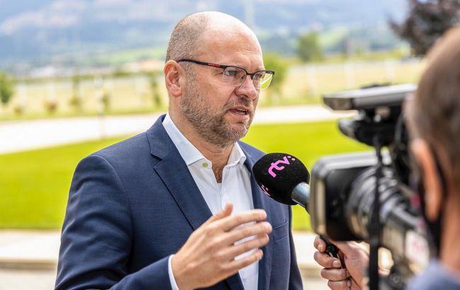 Россия не вернет Крым, санкции наносят только ущерб, - вице-премьер Словакии