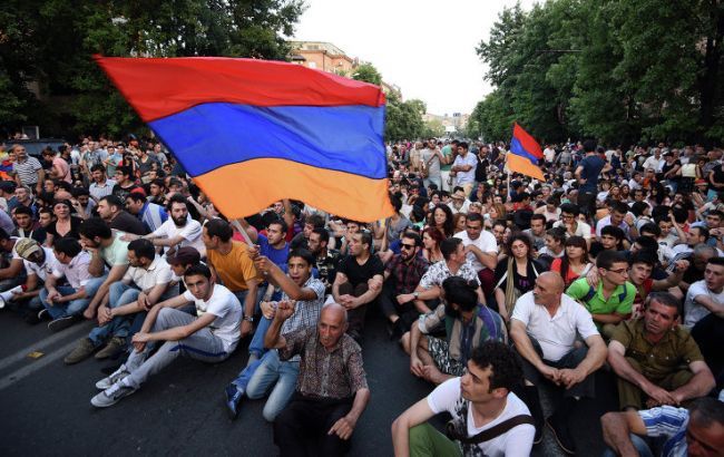Протест в Єревані: активісти просять прокуратуру покарати поліцейських