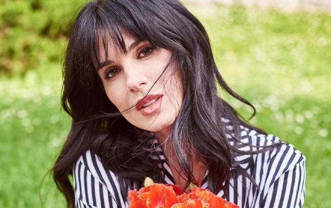 Икона стиля: Маша Ефросинина покорила эффектным образом в "хищном" платье