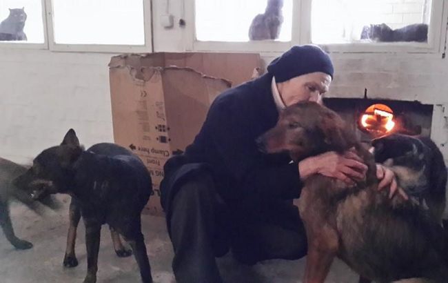 77-річна зоозахисниця врятувала майже тисячу тварин у Гостомелі під час окупації