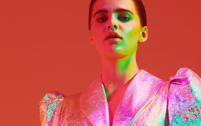 Мисс Украина-Вселенная 2014 сыграла роль космической Офелии в съемке дизайнера Катерины Рутман