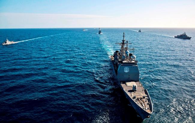 НАТО направила три корабля к Черному морю