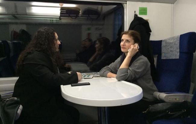 Жена Порошенко возвращалась в Киев на поезде в общем вагоне