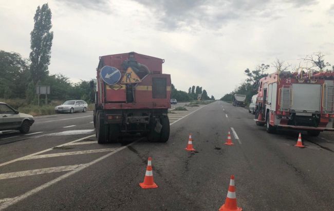 У Миколаївській області сталося ДТП під час ремонту дороги, є жертва