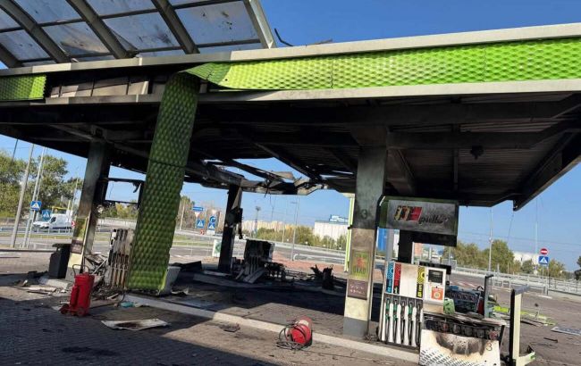 В Киеве пострадала АЗС ОККО после атаки РФ: что известно