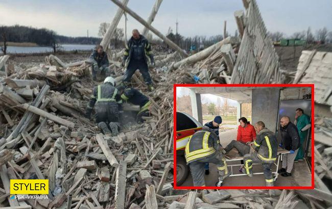 В Рубіжному жінці, повністю похованій під завалами, вдалося дивом вижити (фото)