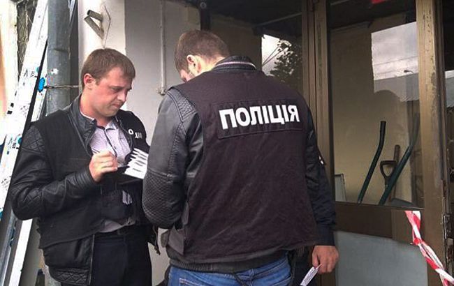 У Києві зі стріляниною пограбували конвертаційний центр, є постраждала